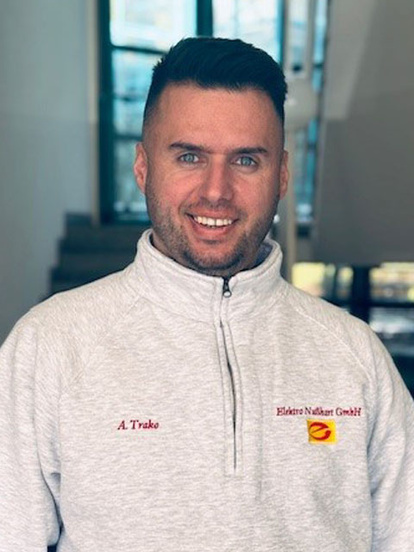 Adin Trako bei Elektro Nußhart GmbH in Grasbrunn/Neukeferloh