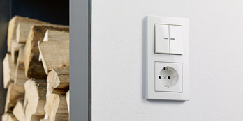 JUNG KNX Taster F 10 bei Elektro Nußhart GmbH in Grasbrunn/Neukeferloh